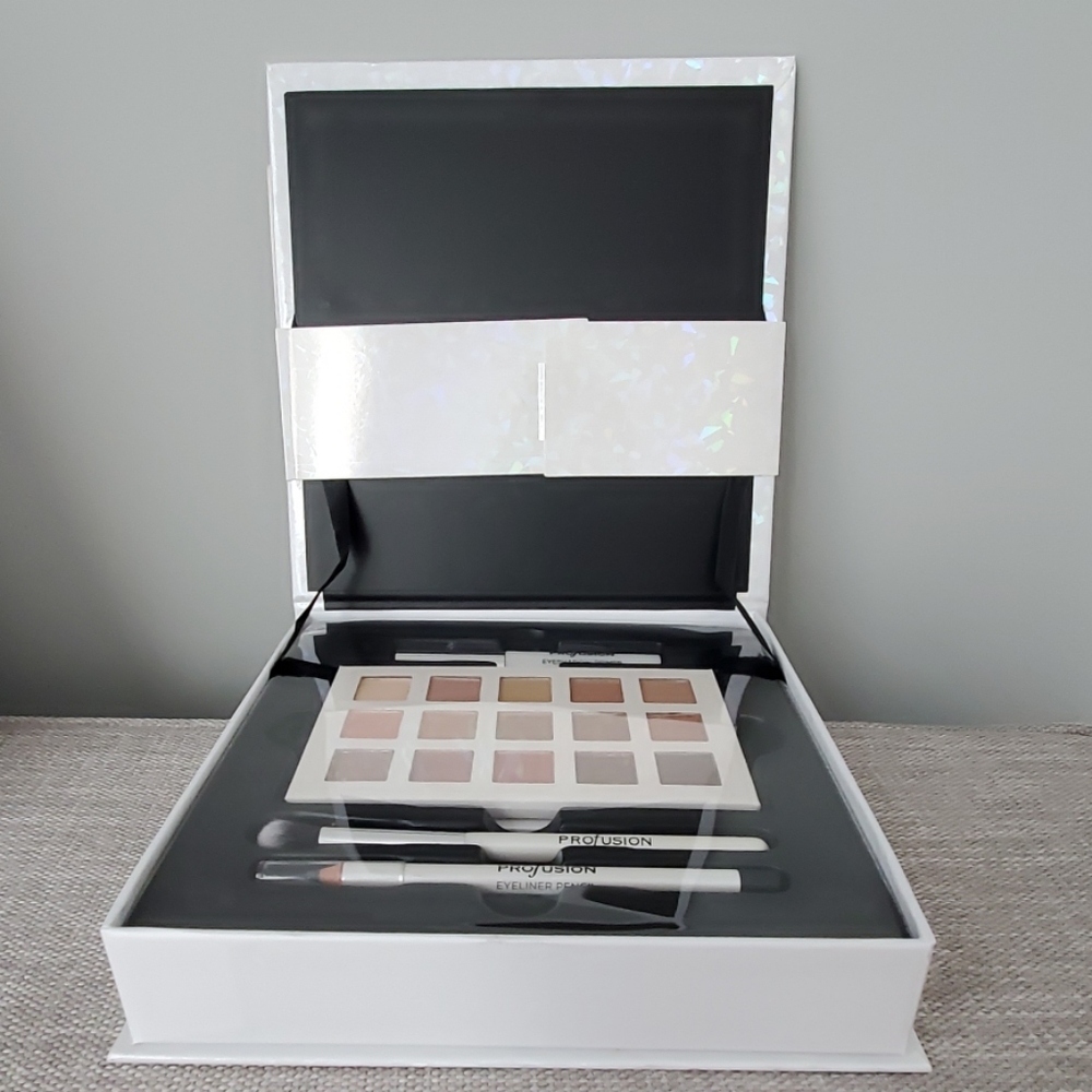 PROFUSION BEAUTY BOX EYE COLLECTION - Picture 2 of 5